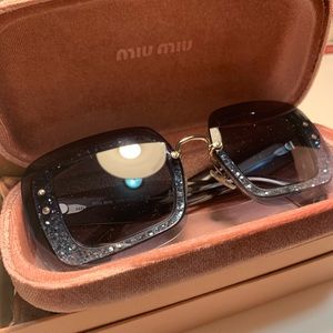 BRAND NEW MIU MIU SUNGLASSES